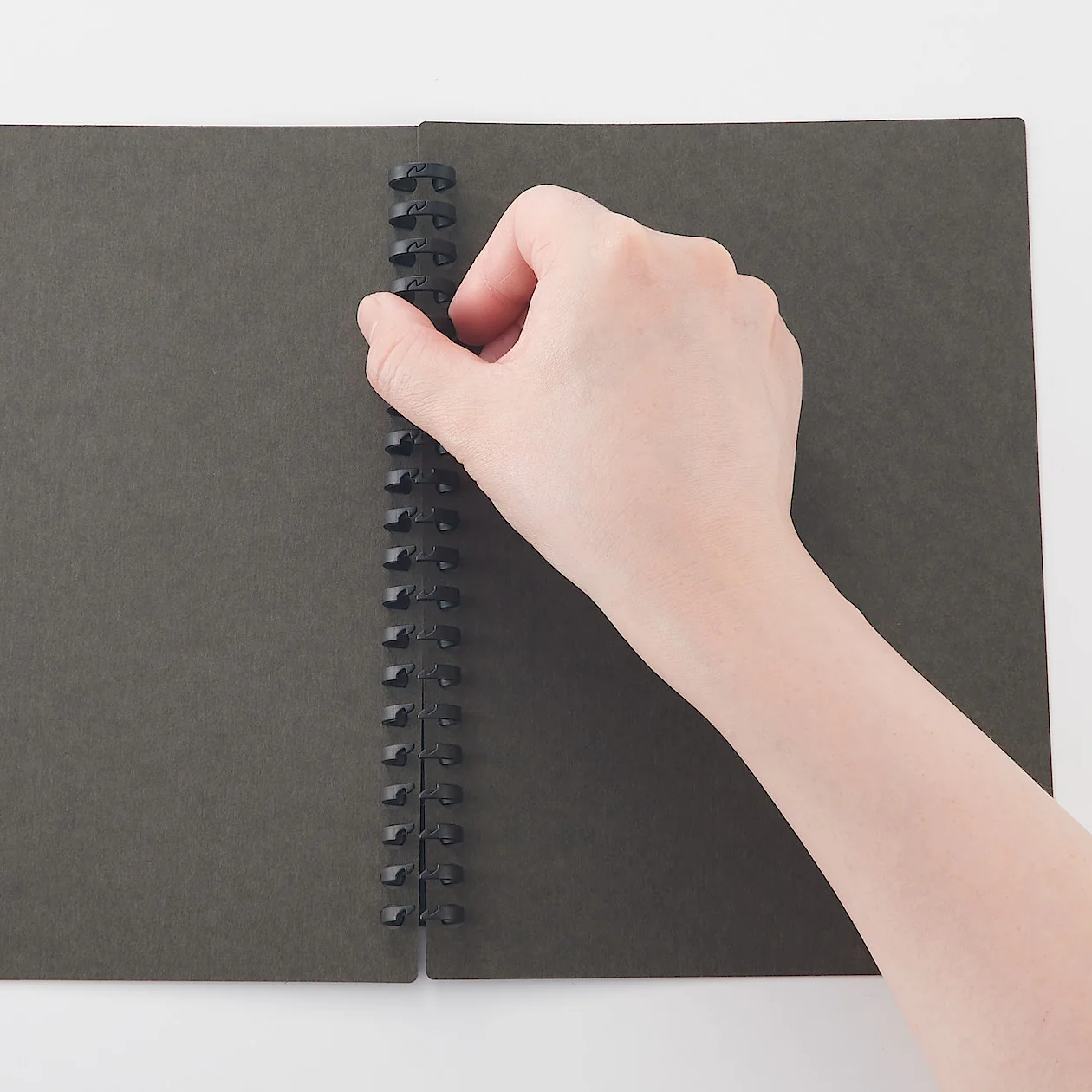 Kraft Cover for Loose Leaf Paper - A5 Dark Grey - Image 4