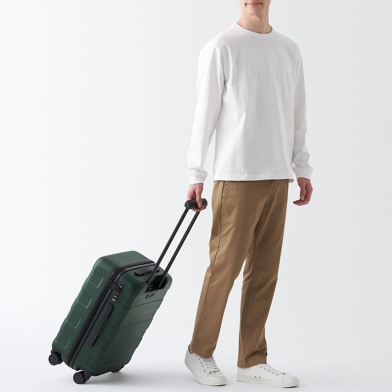 Hard Shell Suitcase - 36L (54cm) - Image 57