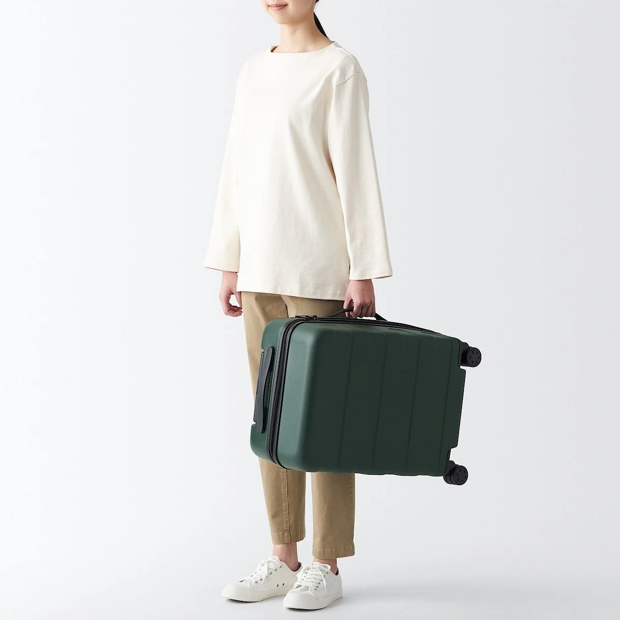 Hard Shell Suitcase - 36L (54cm) - Image 59