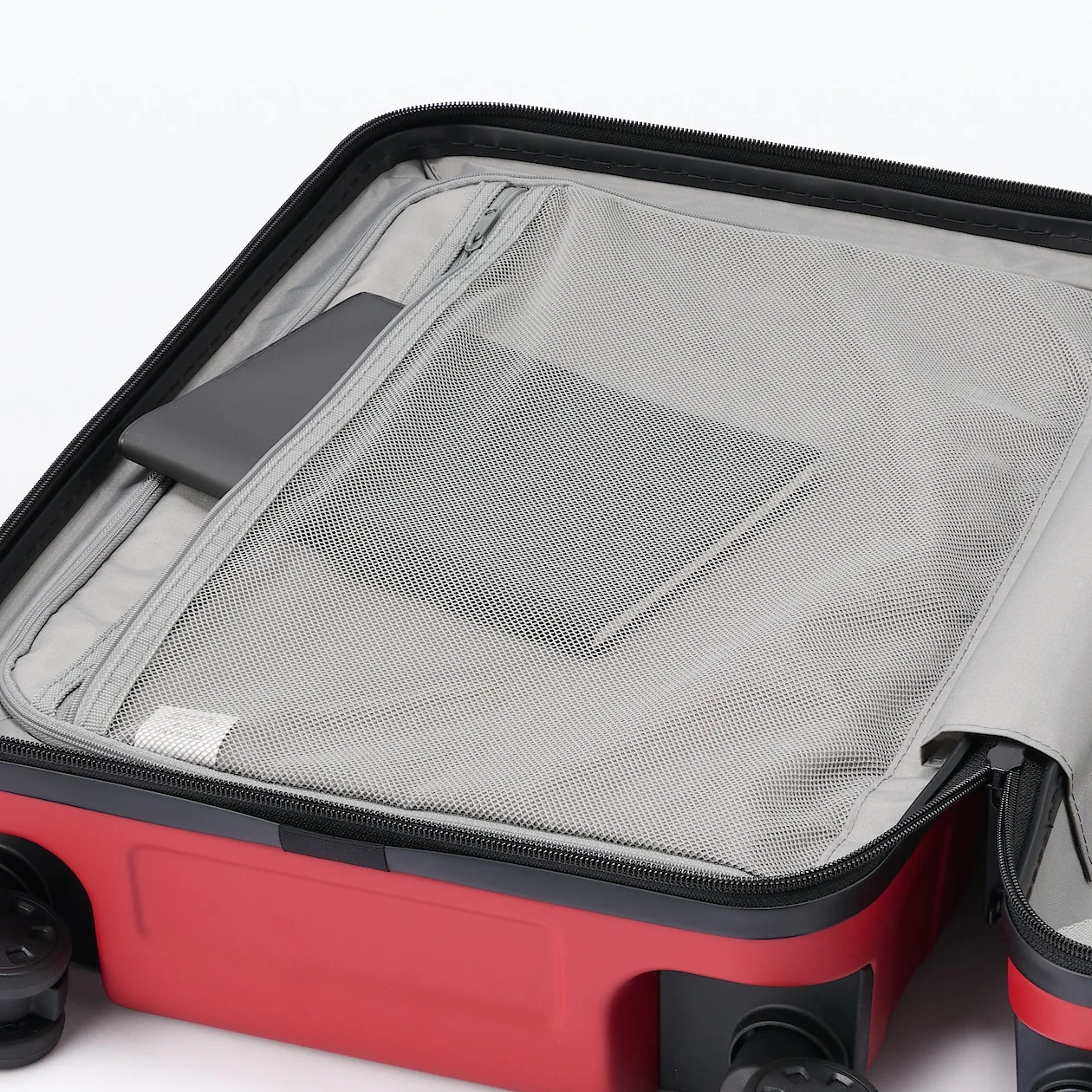 Hard Shell Suitcase - 36L (54cm) - Image 71