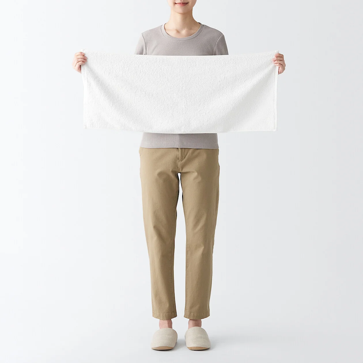 Pile Weave Thick Face Towel - Image 3